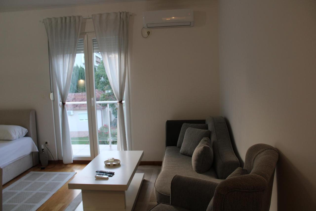 Delta Studio Apartman Podgorica Exterior photo